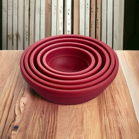 Measuring Bowls WILTON 5-pcs Red Silicone Prep Pinch Bowl Set Measuring Cups - Picture 1 of 4
